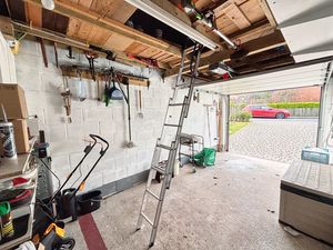 Photo 25- click for photo gallery